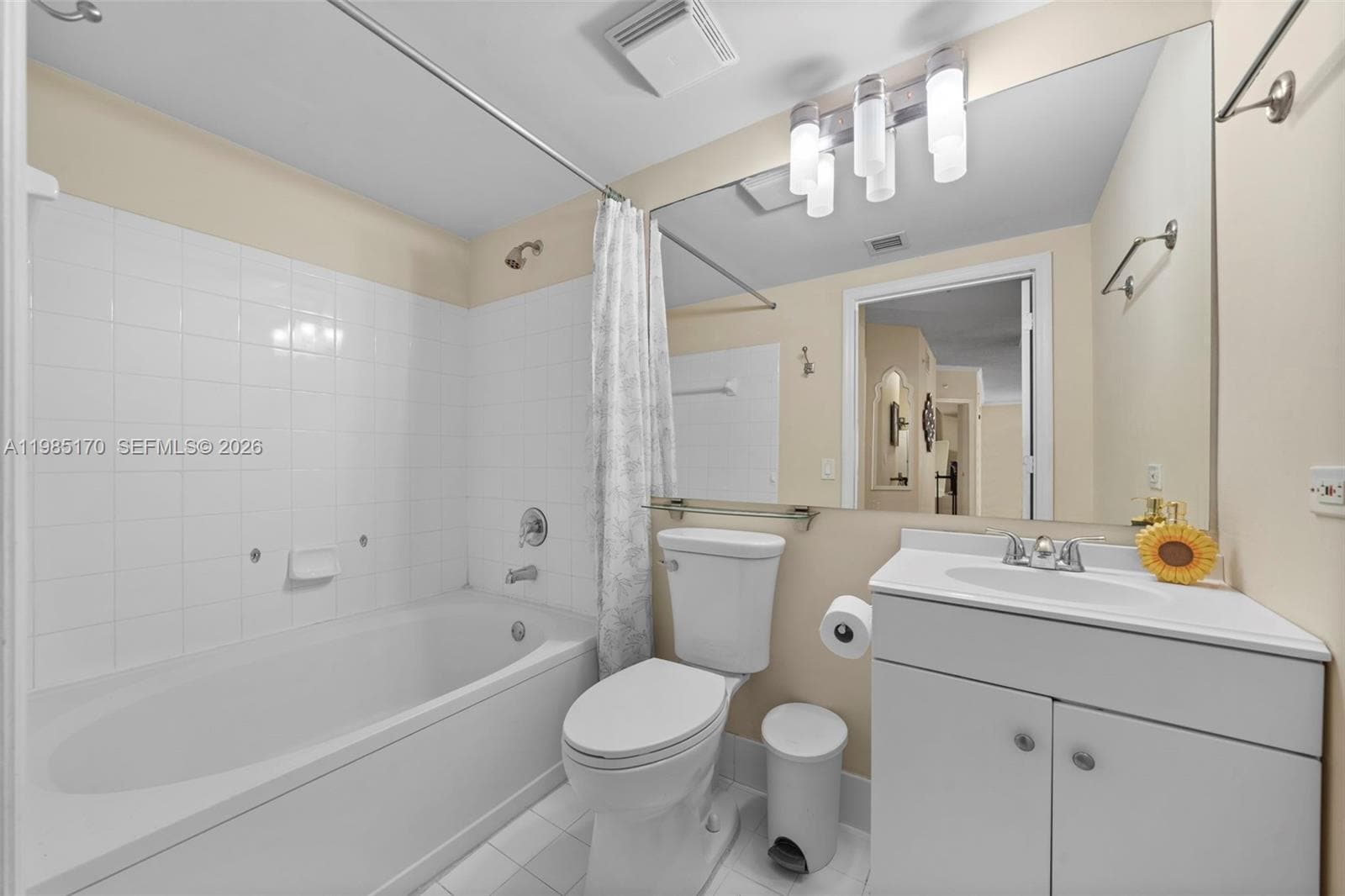 Building Photo - 17125 N Bay Rd