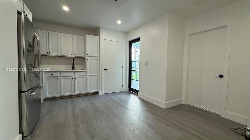 Building Photo - 17310 SW 109th Ave