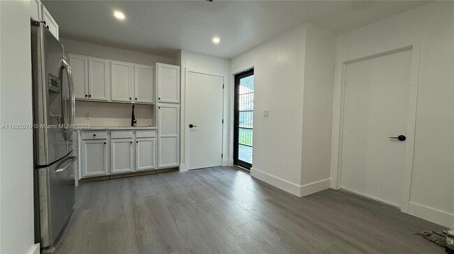 Building Photo - 17310 SW 109th Ave