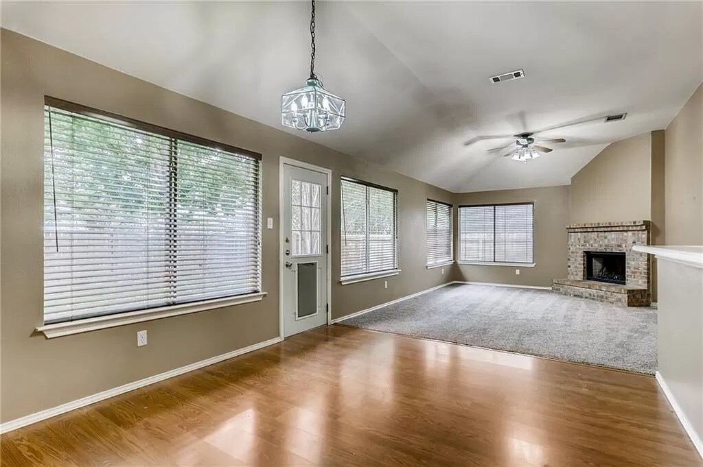 Dining room and family room - 414 Steeplechase Dr