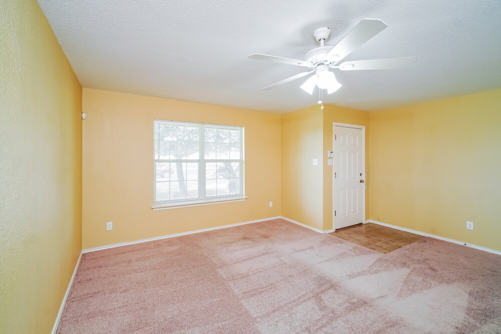 Building Photo - 8007 Heights Valley