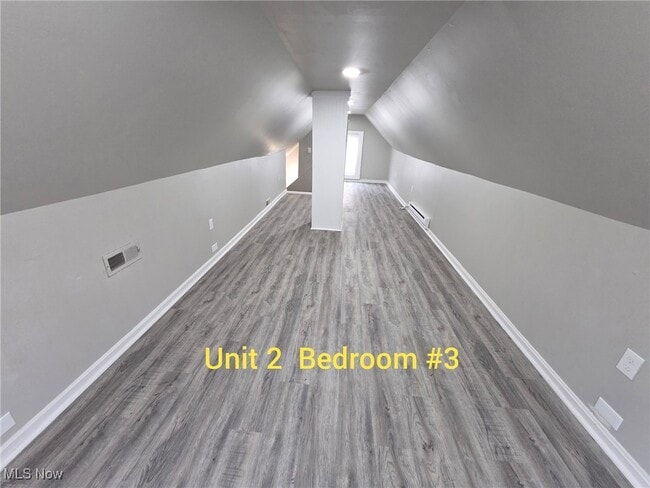 Building Photo - 3658 W 58th St