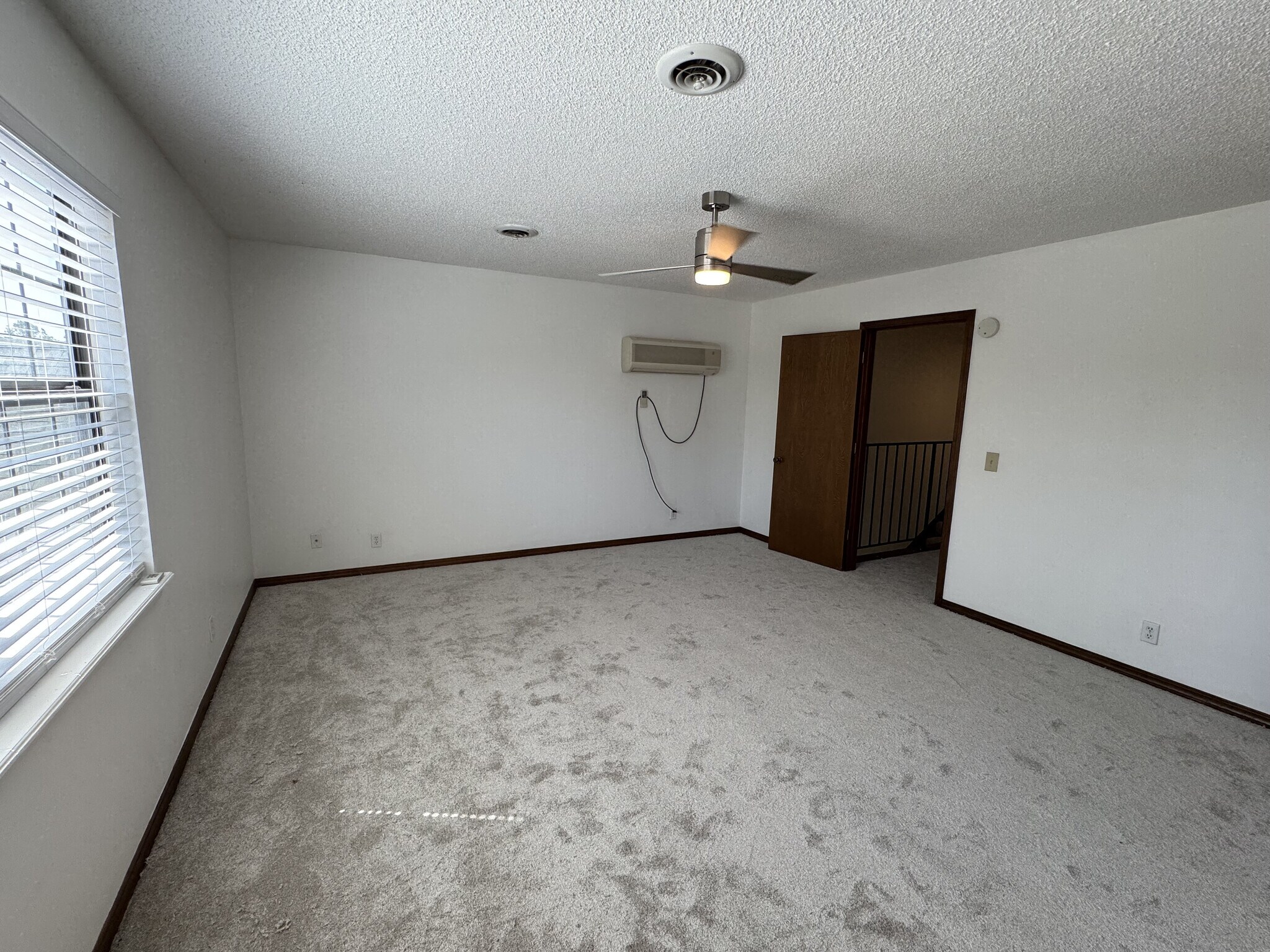 Building Photo - 7108 S Indianapolis Ave