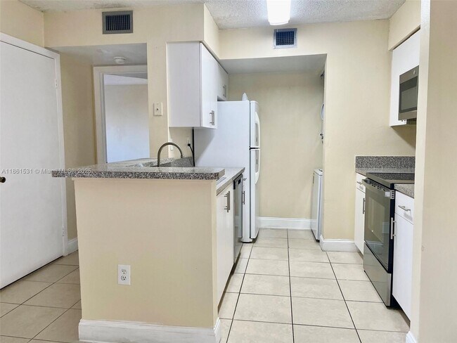 Building Photo - 15221 SW 80th St