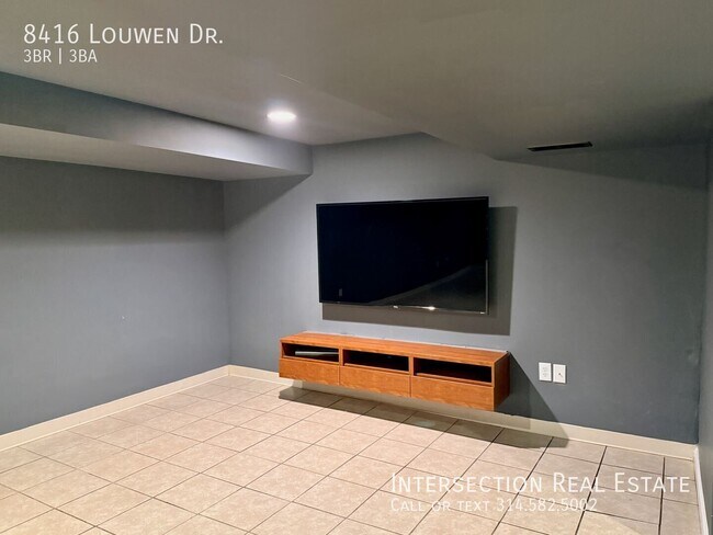 Building Photo - 8416 Louwen Dr