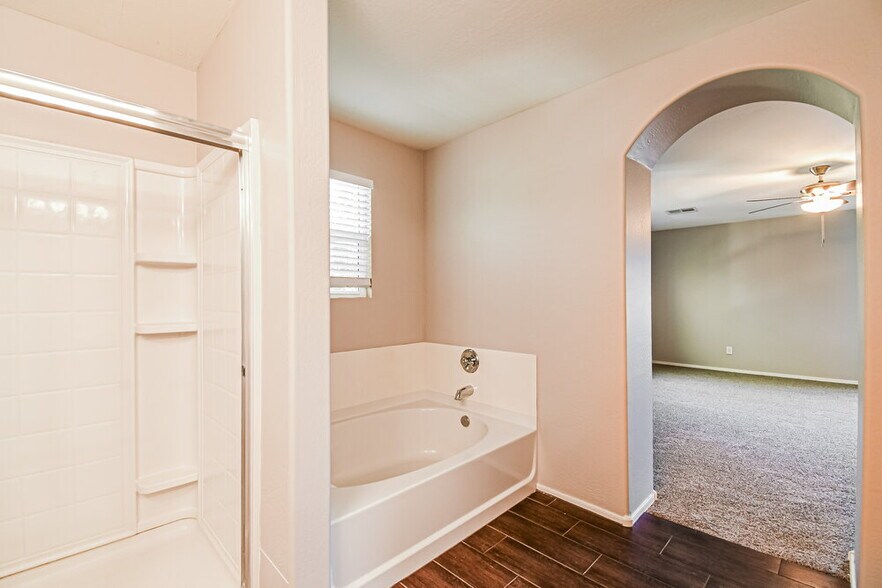Building Photo - 3617 S Winter Ln