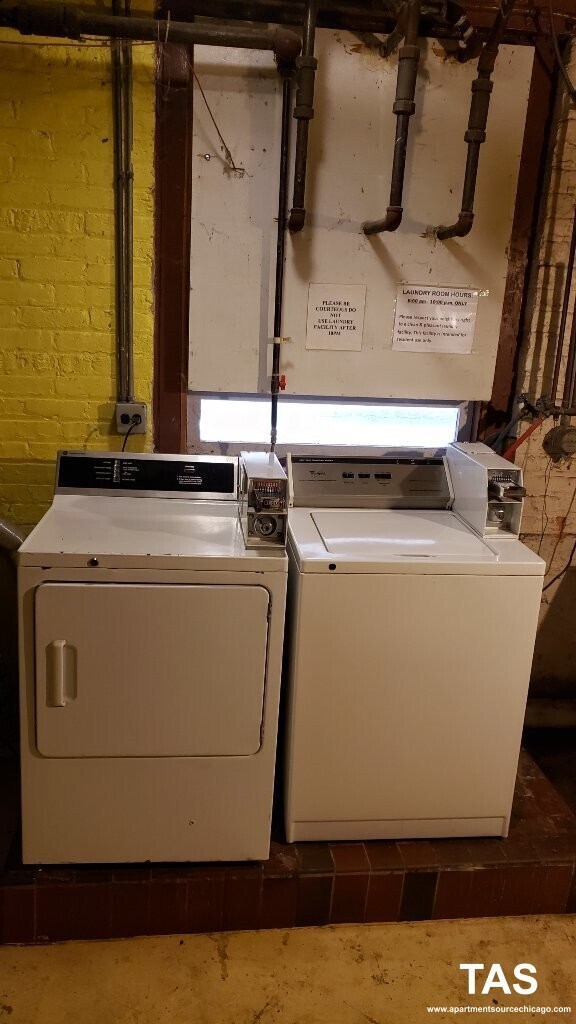 Building Photo - 4512 N Laporte Ave