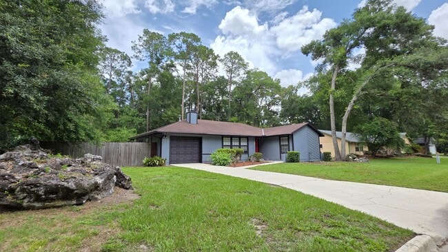 Building Photo - FOR RENT 2 bed 2 bath 1 car garage home.
