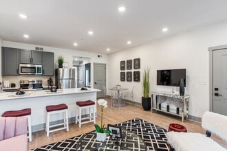 Building Photo - The Jameson