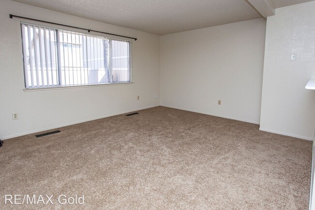Building Photo - 3 br, 2.5 bath House - 307 Allouette Way U...
