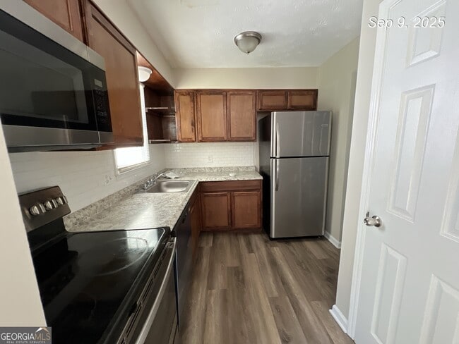 Building Photo - 78 Mt Moriah Rd