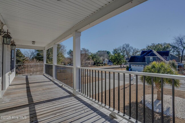 Building Photo - 402 Marsh Island Dr