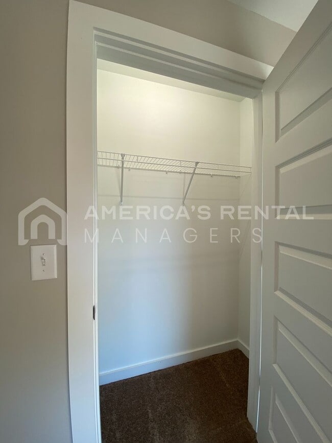 Building Photo - Home for Rent in Talladega, AL! View with 48 Hours Notice!