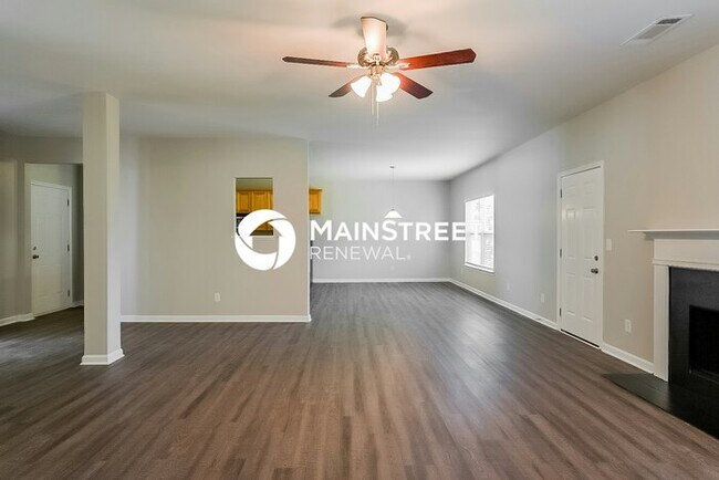 Building Photo - 6 Bedroom Pet-Friendly Home in Lithia Spri...