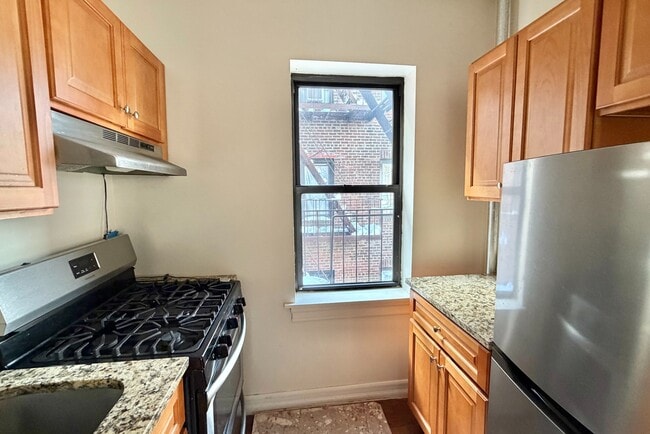 Floorplan - 12 Dongan Place