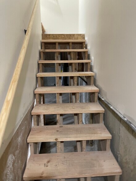 Building Photo - 171 Dunnell Ave