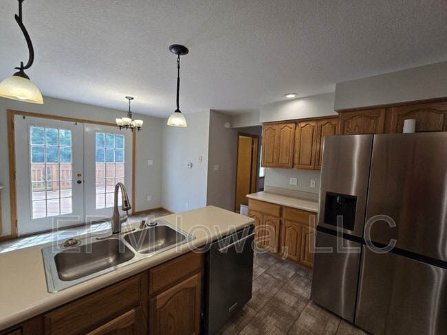 Building Photo - 4710 Donald Dr