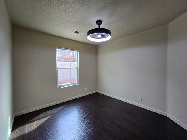 Building Photo - 7250 Via Verde