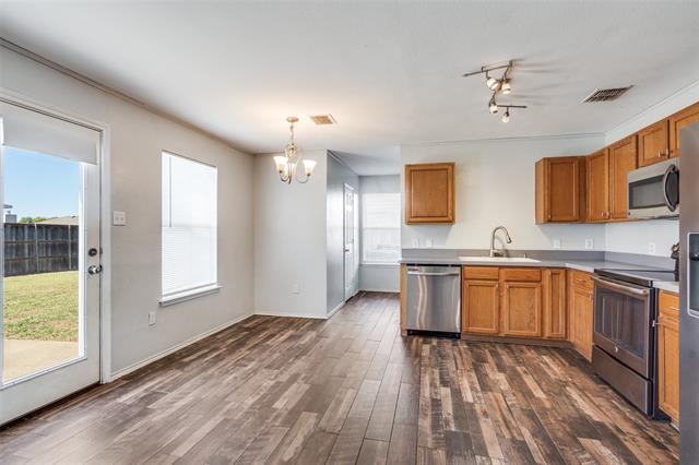 Building Photo - 2933 High Pointe Blvd