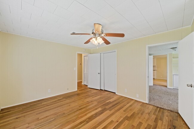 Building Photo - 821 Miller St