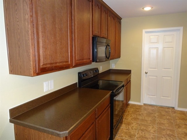 Building Photo - 3613 Camino Real Trail