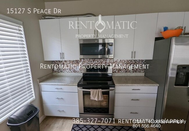 Building Photo - 15127 Peace Dr