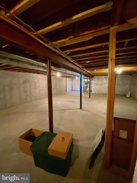 Building Photo - 216 Hoyer Ct