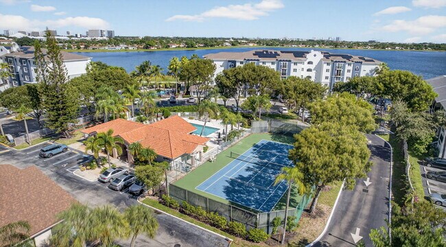 Building Photo - 612 Executive Center Dr