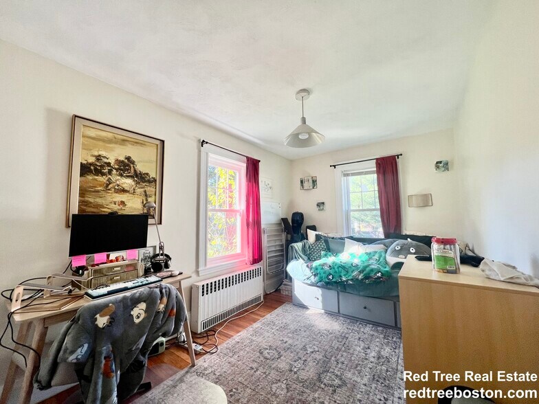 Building Photo - 118 Elgin St