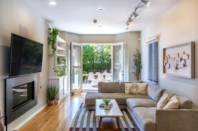 Building Photo - MODERN ARCHITECTURE W/ BEACH CHARM: BRIGHT & AIRY, 4BR3BA, 2-STORY HOME W/ OPEN & BRIGHT LIVING S...