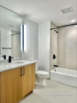 Building Photo - 83 Gardner St