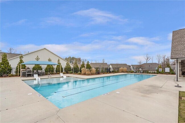 Building Photo - 3430 Steinbeck St