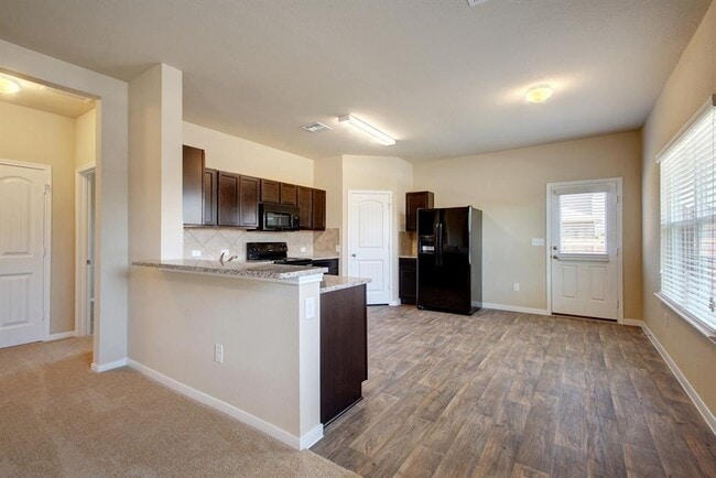 Building Photo - 15216 Bullbrier Rd