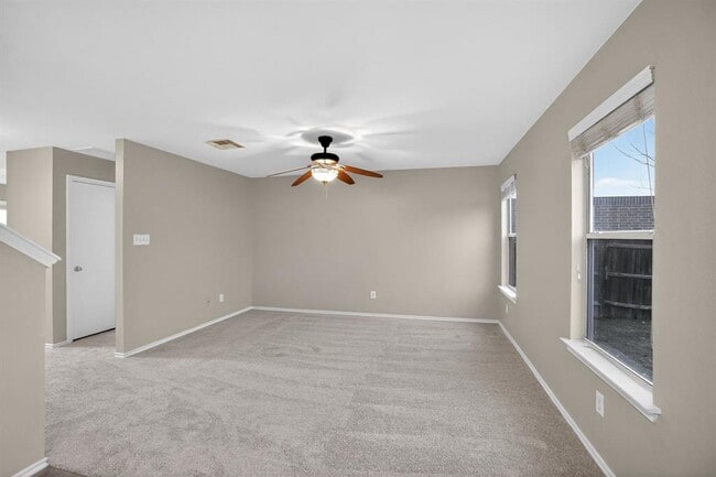 Building Photo - 703 Indian Meadow Dr