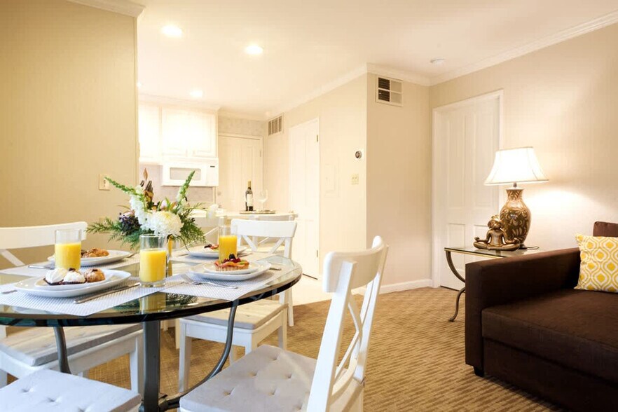 Building Photo - 1600 Atlas Peak Rd