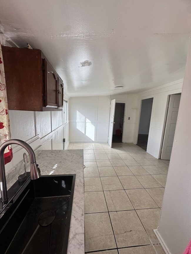 Building Photo - 3424 Winter St