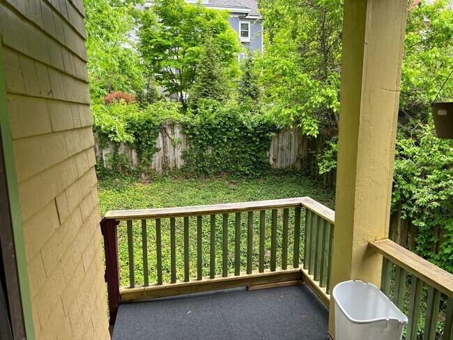 Building Photo - 3436 Lyleburn Pl