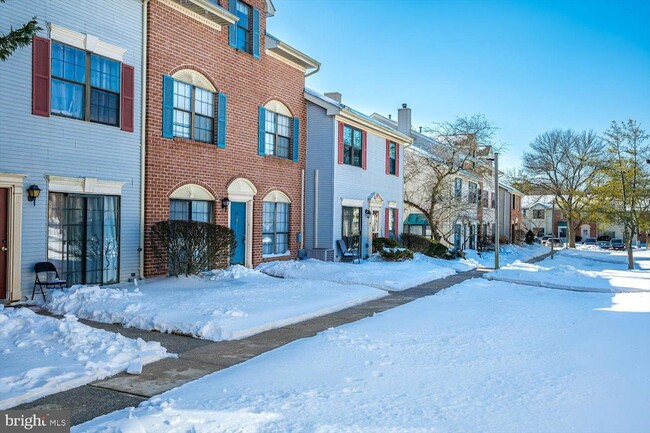 Building Photo - 60 O'Neill Ct