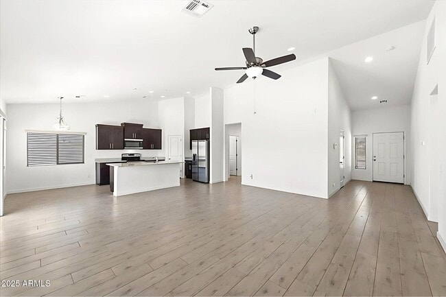 Building Photo - 10997 Cambria Cir