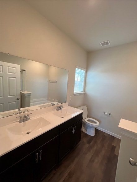 Building Photo - 4410 Rushing Ridge Ct