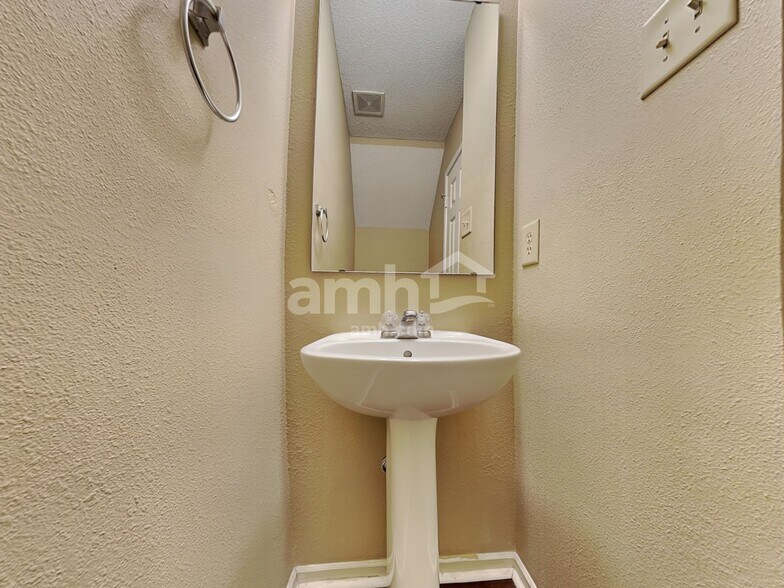 Building Photo - 9594 W Stargazer Dr