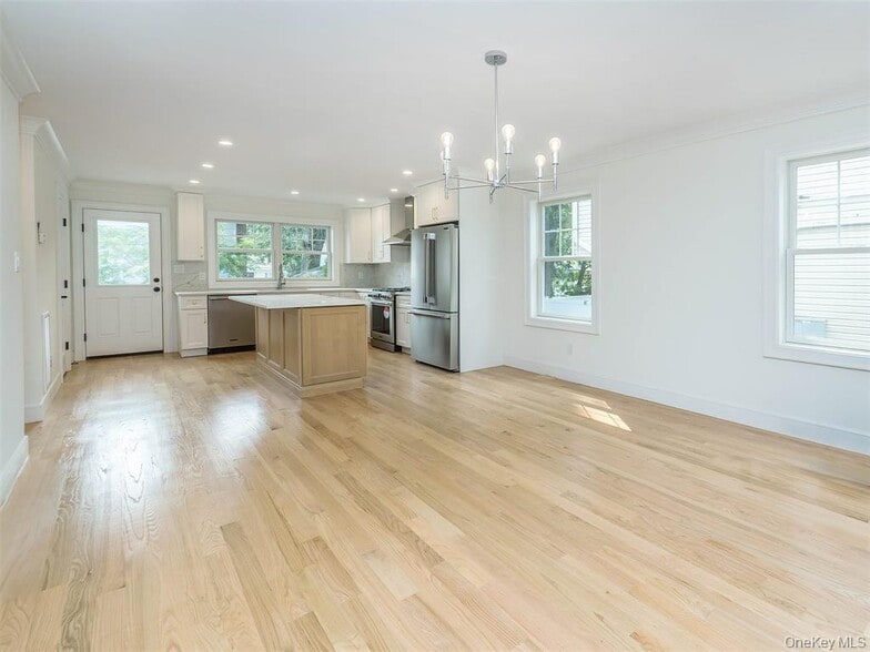 Primary Photo - 48 Kirkwood Rd