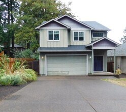 Building Photo - 4Bd/2.5Ba Two Story House - Available View!