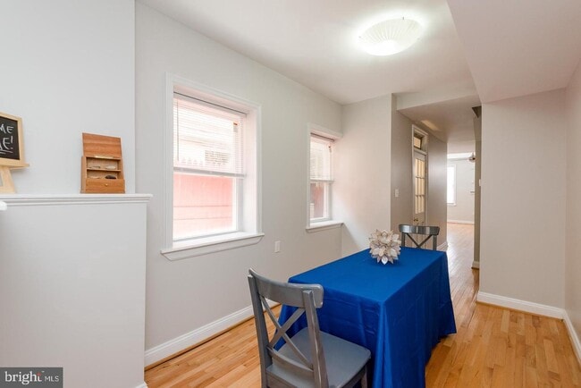 Building Photo - 19 S Ann St