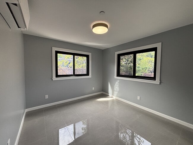 Building Photo - 4030 Hoku Ave