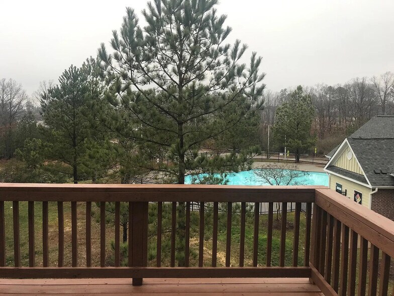 Building Photo - Room in Townhome on Dove Cottage Ln