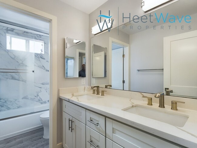 Building Photo - REZKO - E Street