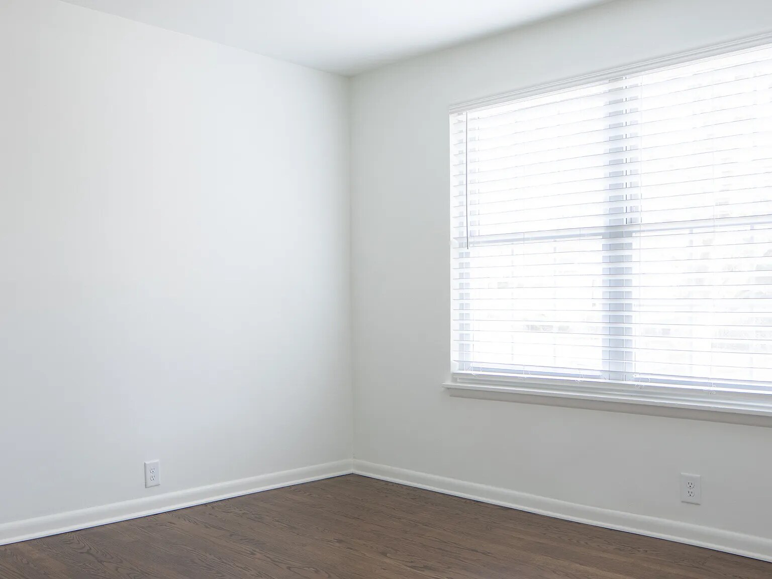 Building Photo - 205 Leake Ave