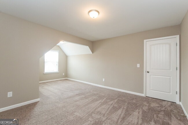 Building Photo - 542 Fieldcrest Dr