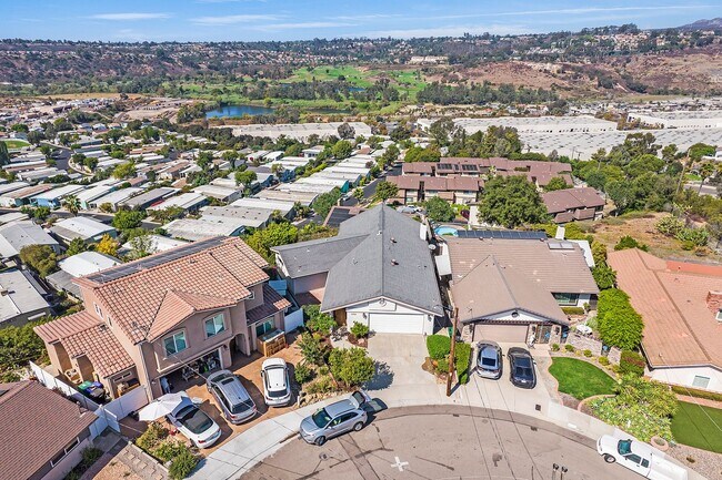 Building Photo - Luxury View Home On Canyon Rim